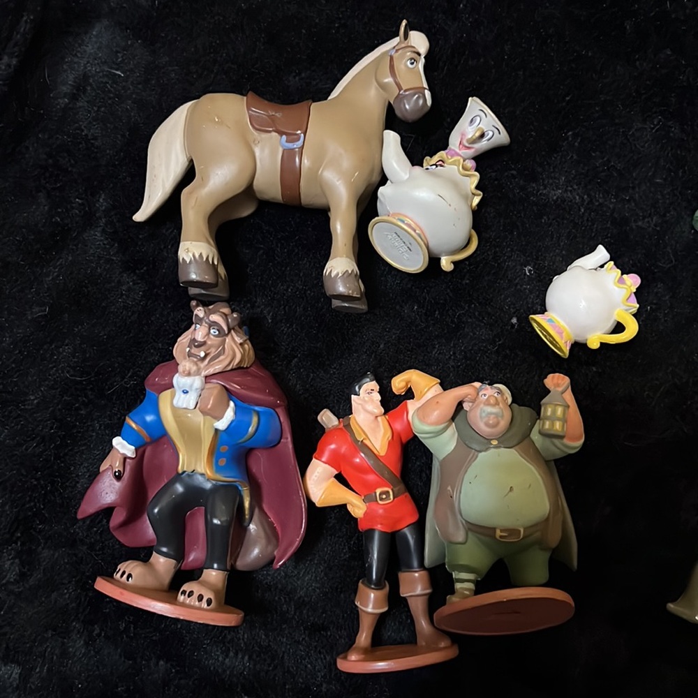 Disney Figures Lot - Picture 2 of 7